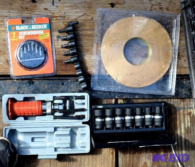 lot 22 image: Pittsburgh Torque&nbspImpact Screwdriver set...
