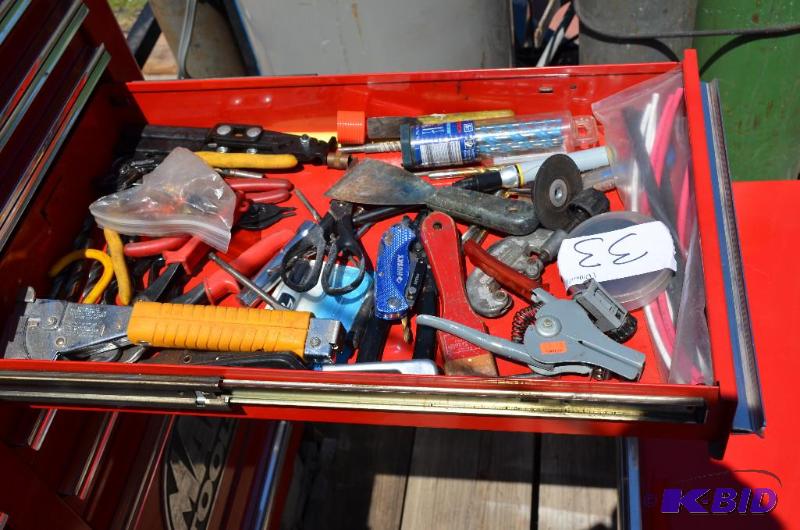 lot 33 image: Drill bits, Crimping tools, wire strippers T5...