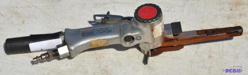 lot 50 image: Belton Hammer Model B-10B&nbspRated speed 17...