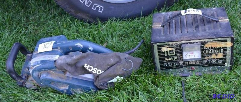 lot 68 image: Bosch sander Model 0601276739 115 volt 1276 D...