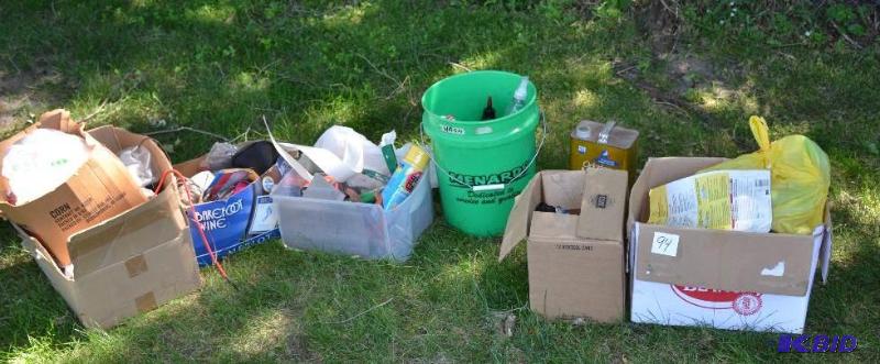 lot 94 image: Lot of misc. cleaning supplies including   E...
