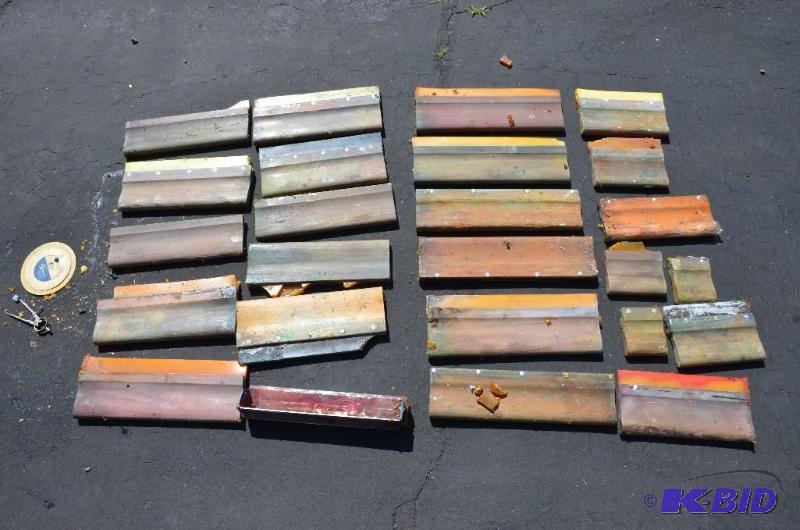 lot 15 image: Silk screen squeegees of various sizes...