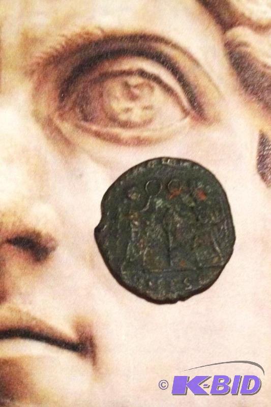 Ancient Roman Coin 2 soldiers 1500 Years Old