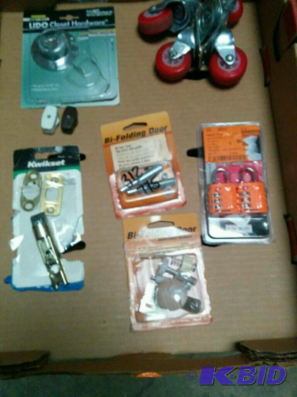 8 Item Lot