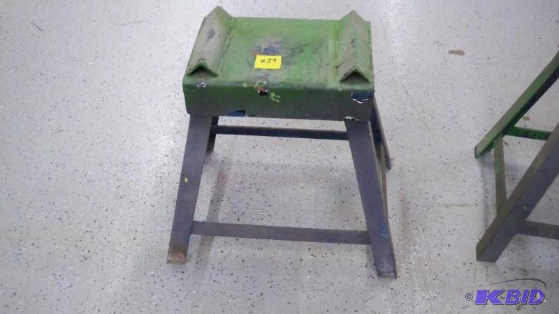 car wheel stand