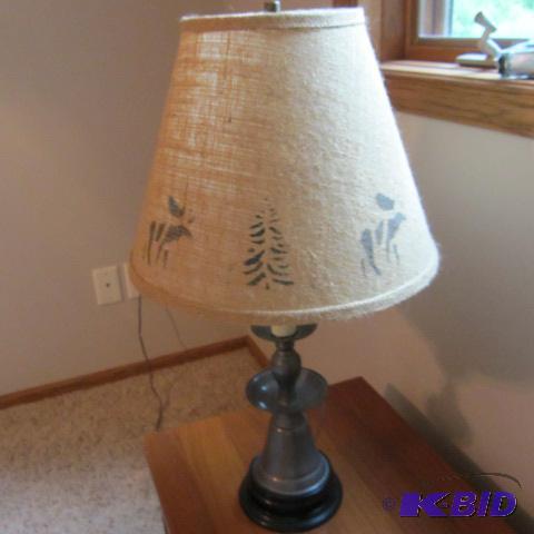 lot 37 image: Rustic Theme Table Lamp