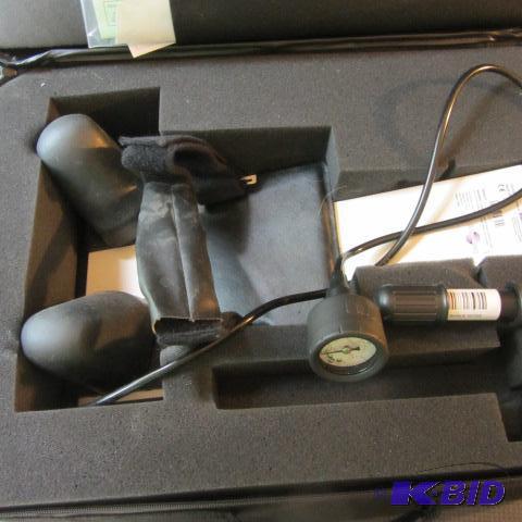 lot 46 image: Saunders Cervical Therapy Kit