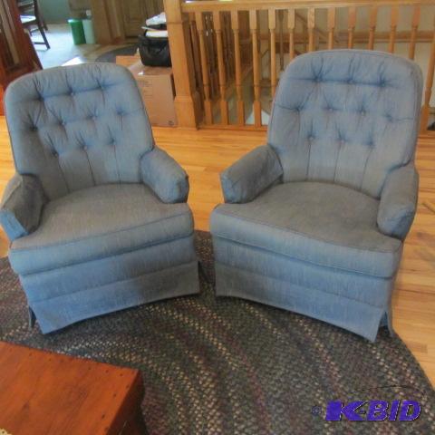 lot 5 image: Pair Swivels Rockers