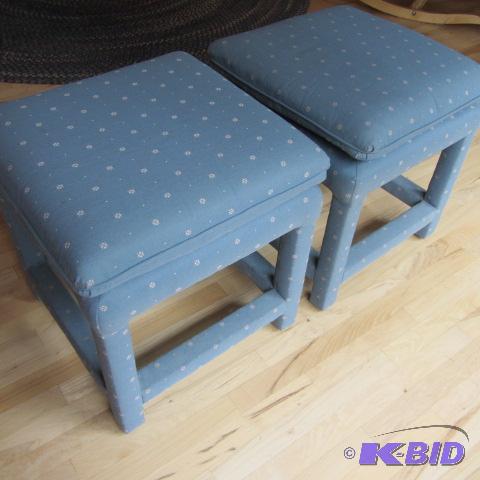 lot 6 image: Pair Window Stools