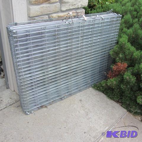 lot 72 image: Wire Kennel