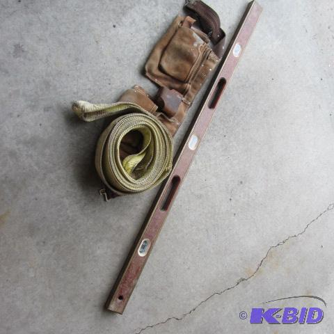 lot 78 image: Brass Edge Level, Tow Strap