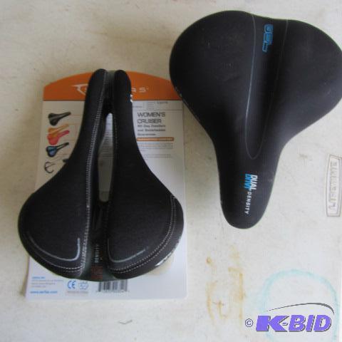 lot 79 image: Like New Bicycle Seats