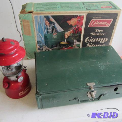 lot 80 image: Coleman Lantern & Camp Stove
