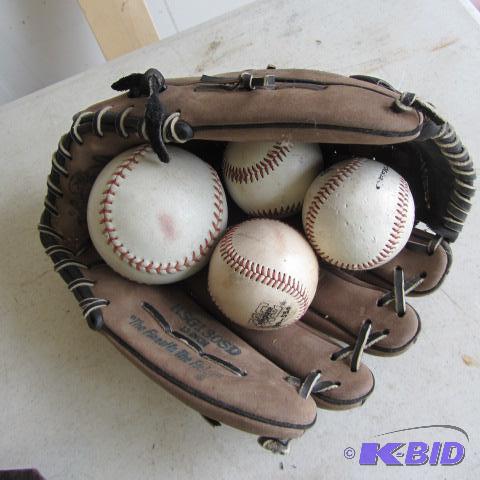 lot 81 image: Rawlings Ball Glove