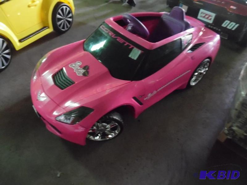 lot 10 image: Power Wheels
