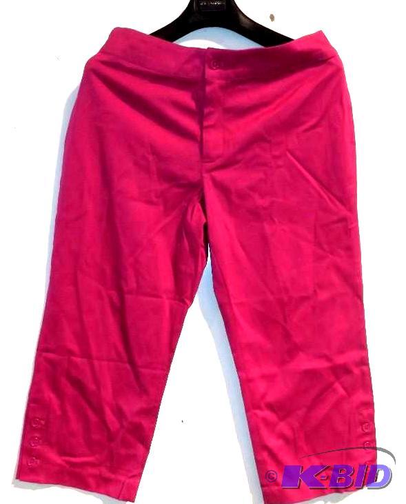 Monroe and Main magenta capris