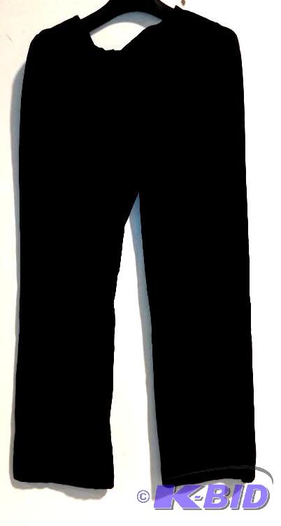Monroe and Main black yoga pants