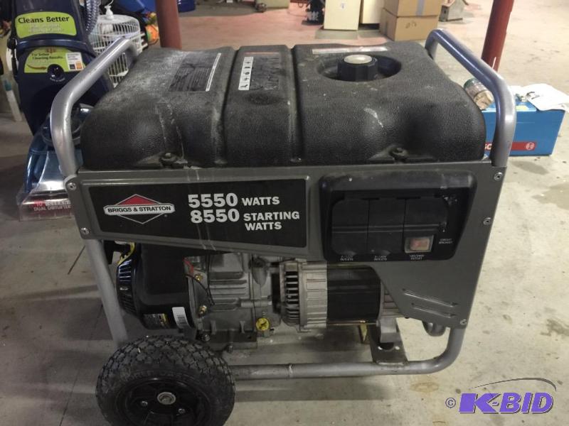lot 10 image: Briggs & Stratton 10 HP OHV Generator