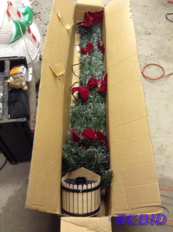 lot 103 image: Fiber Optic Christmas Garland