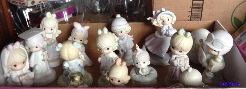 lot 119 image: Variety of Precious Moments Figurines