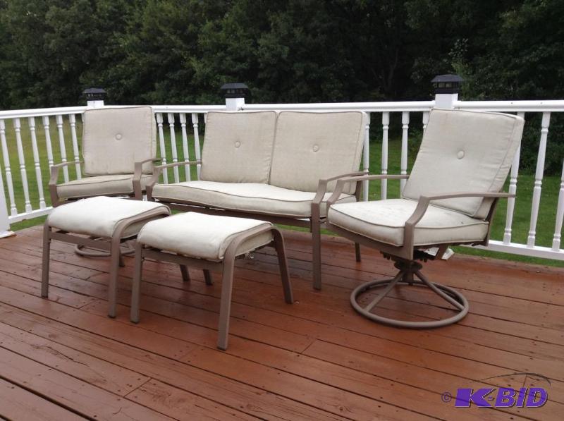 lot 145 image: PatioDeck Furniture