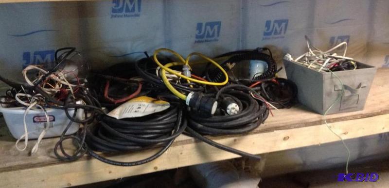 lot 155 image: Assorted Heavy Duty Electrical Cords