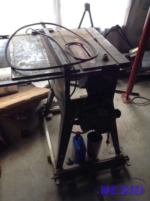 lot 169 image: Table Saw for Parts or Scrap Only