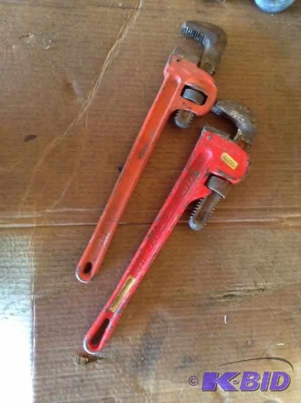 lot 187 image: Pair of Pipe Wrenches