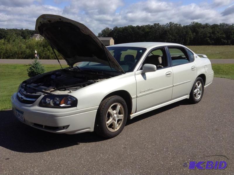 lot 2 image: 2004 Chevrolet Impala 4 Dr