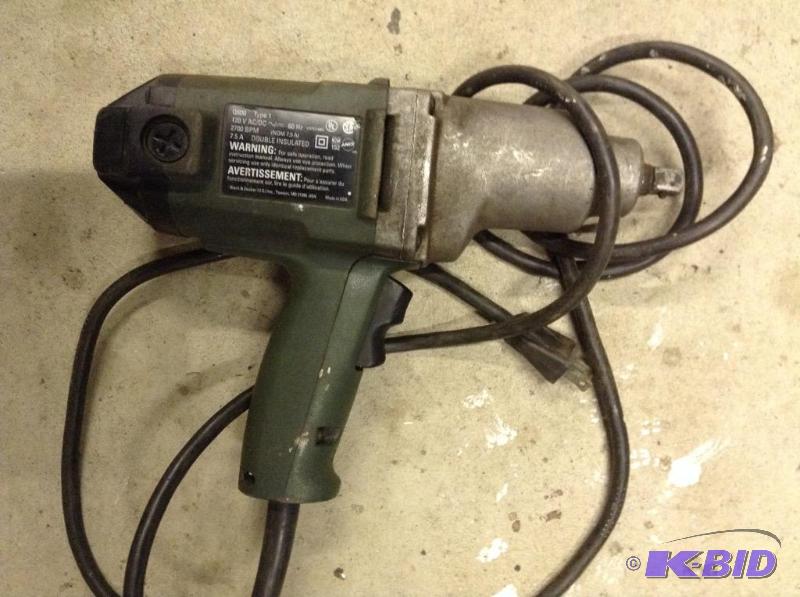 Sold at Auction: BLACK & DECKER QUANTUM PRO 12 V POWER DRILL