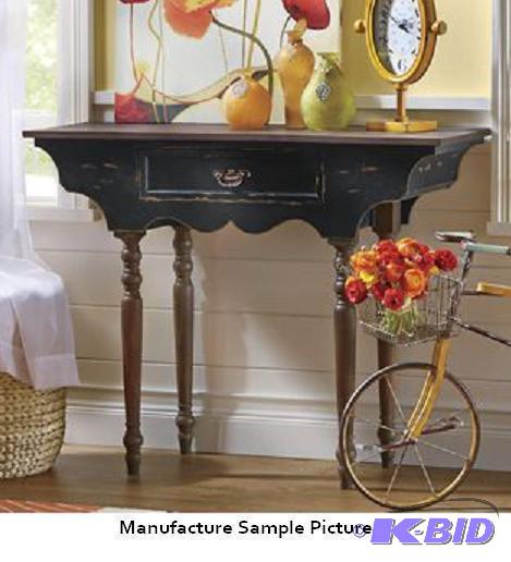 Scalloped Console Table - Classic and classy,...