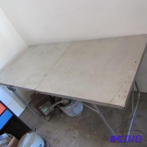 Folding Aluminum Table