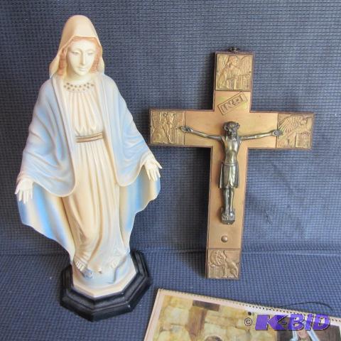 Virgin Mary, Crucifix