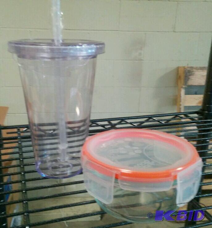 Travel Cup and 1 cup Pyrex Snapware
