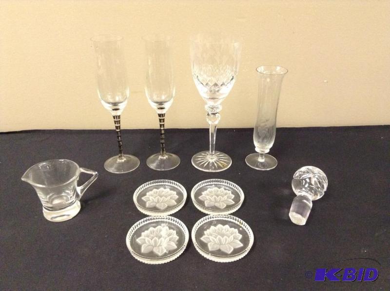 lot 30 image: Assorted Glassware Items