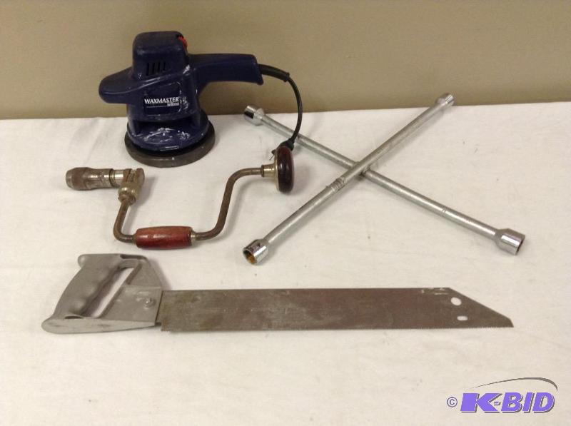 lot 56 image: Lot of Tools