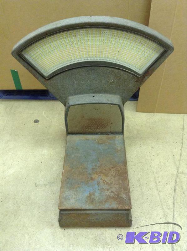lot 64 image: Vintage Triner Postal Mail Scale