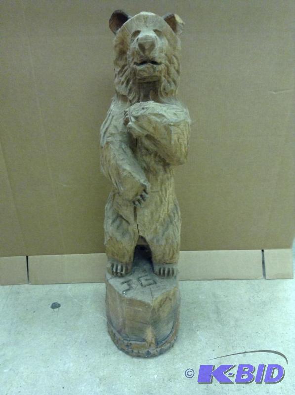 lot 65 image: Hand-Carved Wood Yard Bear