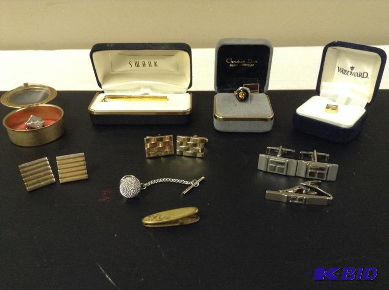 lot 74 image: Mens Cufflinks & Tie Tacks