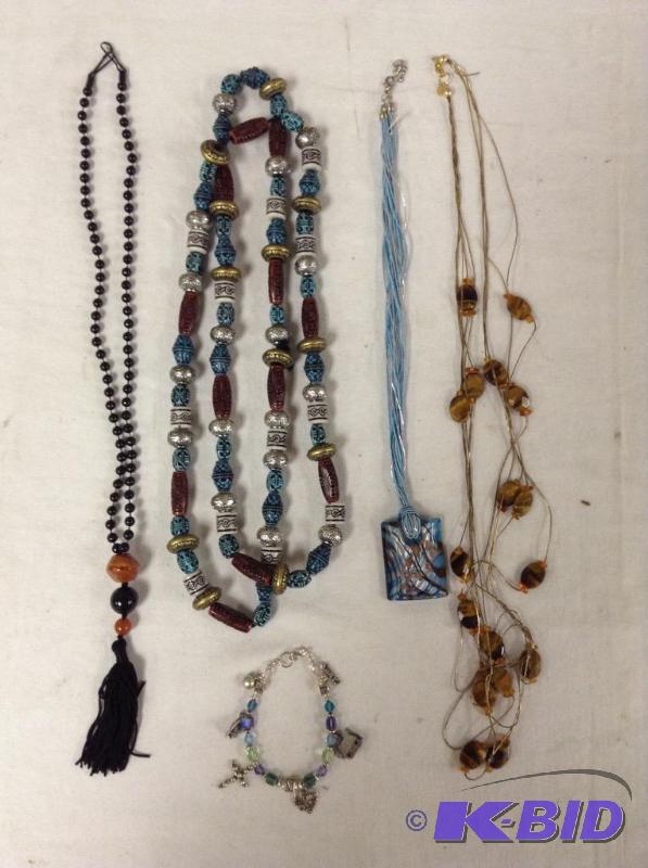 lot 76 image: Collection of Beaded Necklaces