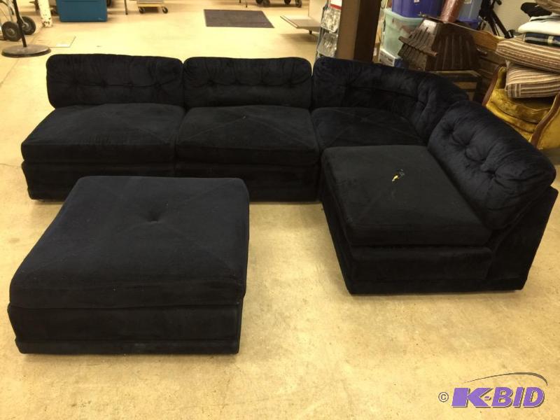 L shaped sectional couch with ottoman