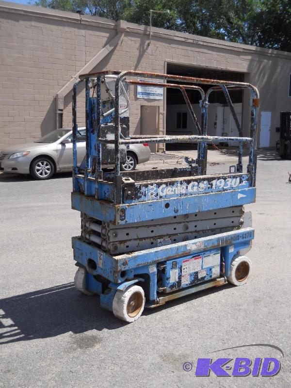 Genie GS-1930 Scissorlift. 760 Hours. NO RESERVE