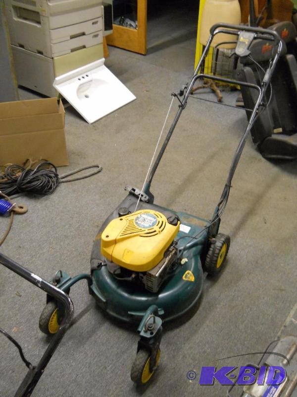 Yardman 21 Lawnmower. 6.5HP.