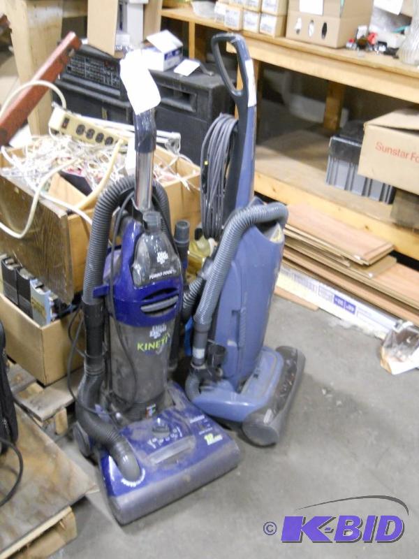 lot 23 image: 2 Vacuums