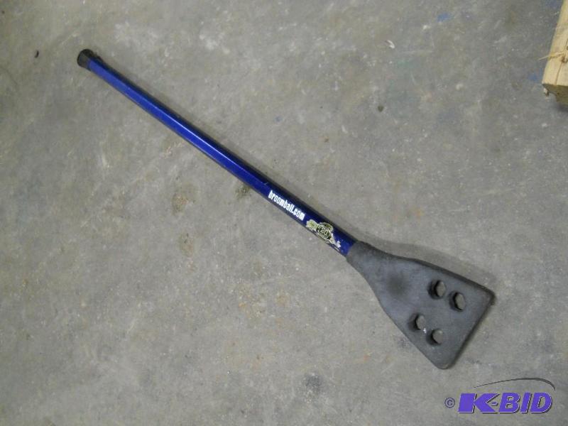 lot 34 image: Broomball Stick. NICE