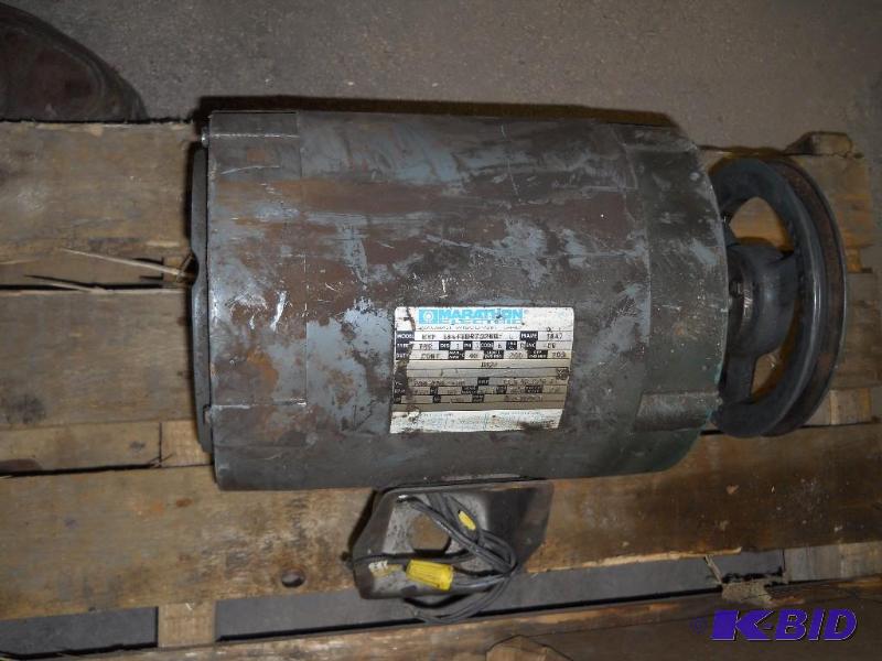 lot 42 image: Marathon 5HP 3 Phase Motor.