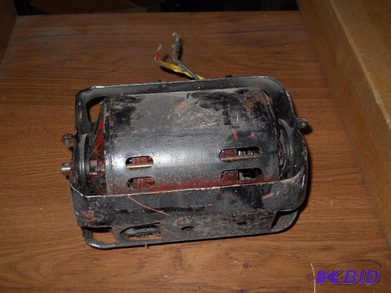 lot 43 image: Electric Motor