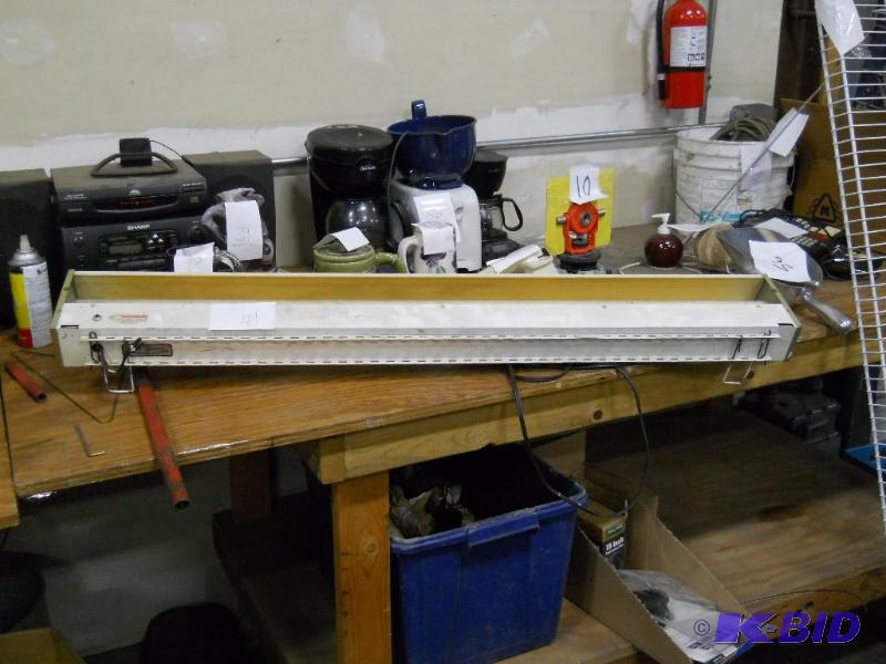 lot 51 image: Shop Light