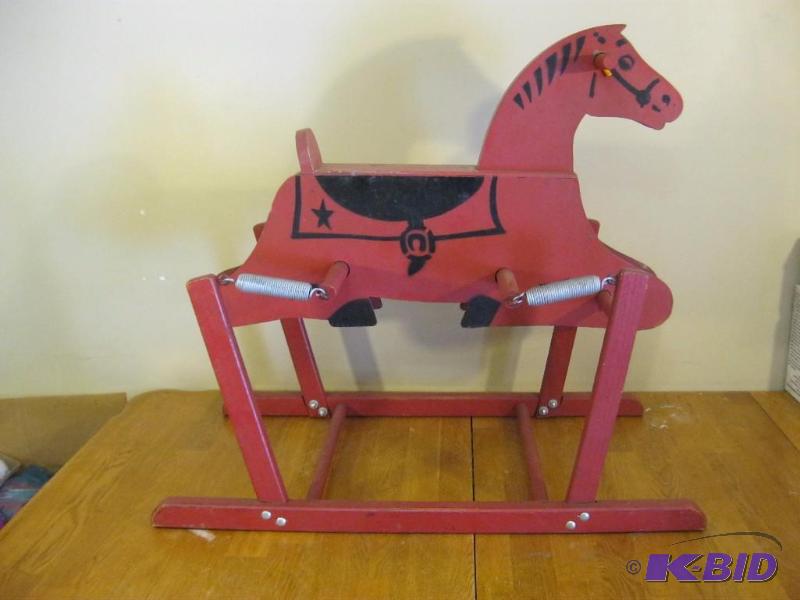 lot 1 image: Collectable 1950s The Wonder Horse Ride On T...