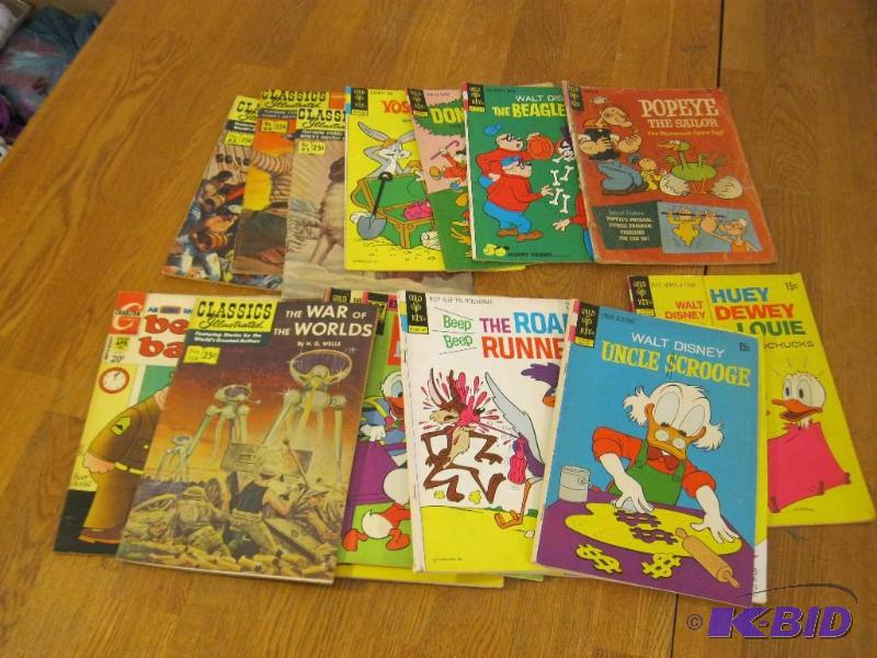 lot 161 image: Lot Of Vintage Comic Books War Of The Worlds....